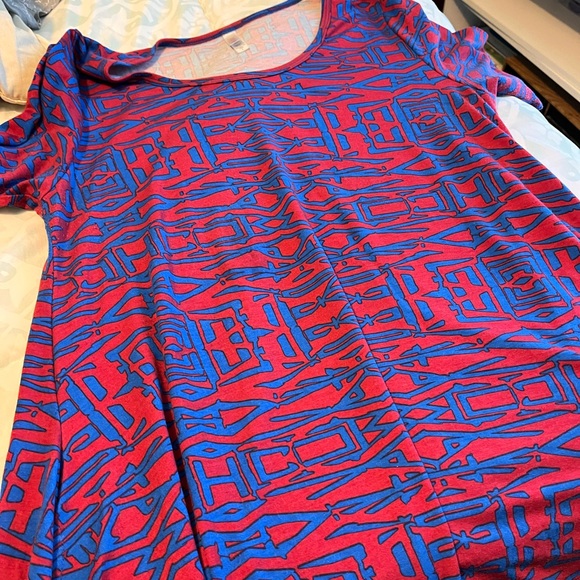 Lularoe perfect T - Picture 1 of 3